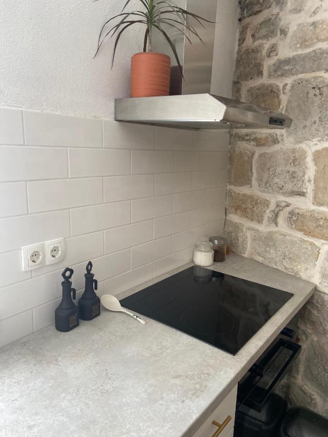 Apartman Oleandar Каштела Екстер'єр фото