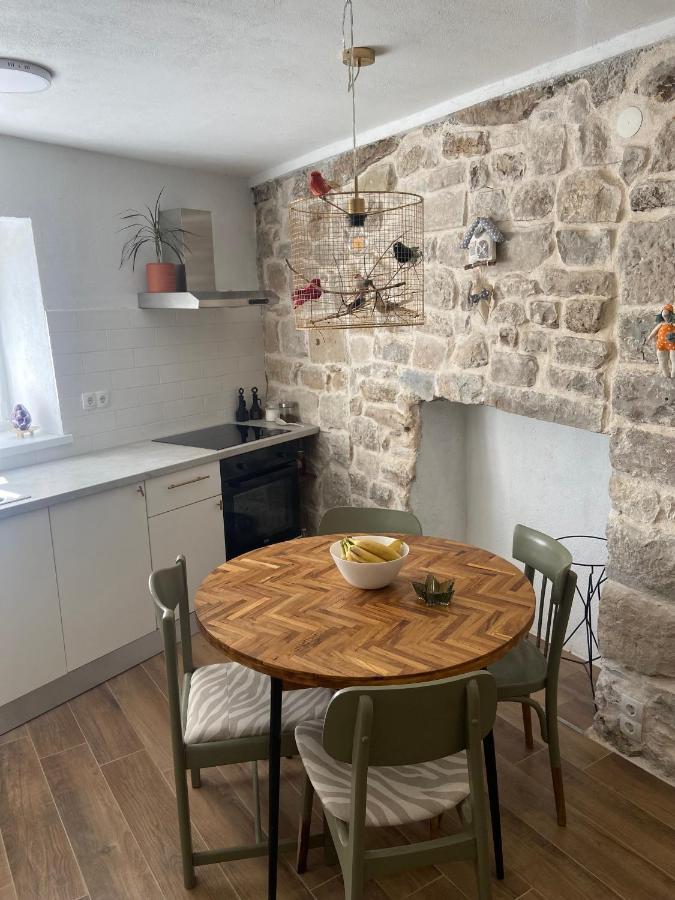Apartman Oleandar Каштела Екстер'єр фото